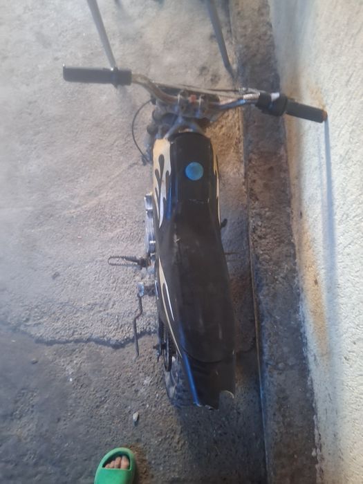 Vând cross de 49cc