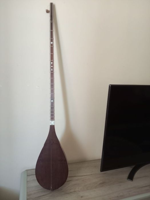 Musiqa asboblari sotiladi