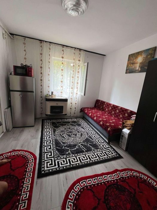 Garsoniera de vanzare