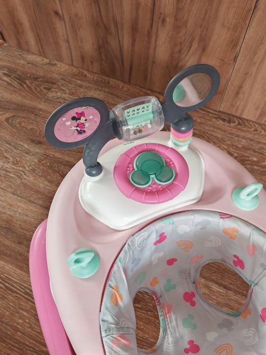 Проходилка Mini mouse  и Уокър