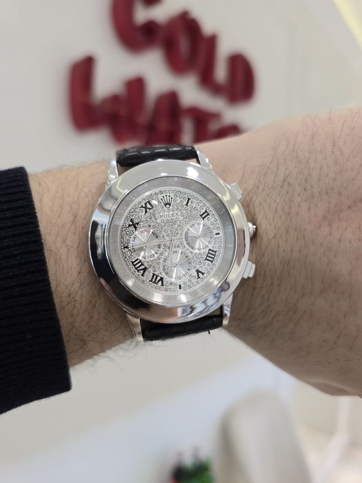 Новиночка от Rolex в белом золоте.
Механизм Японский