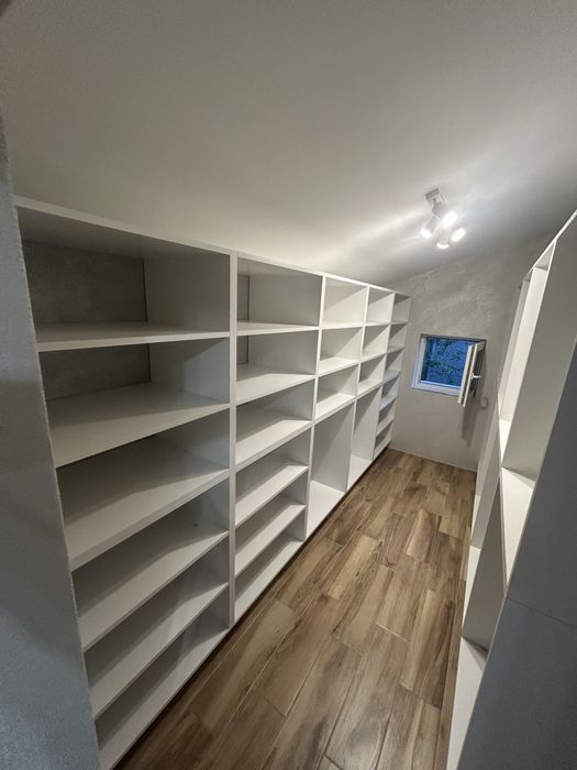 Изработка на мебели по поръчка