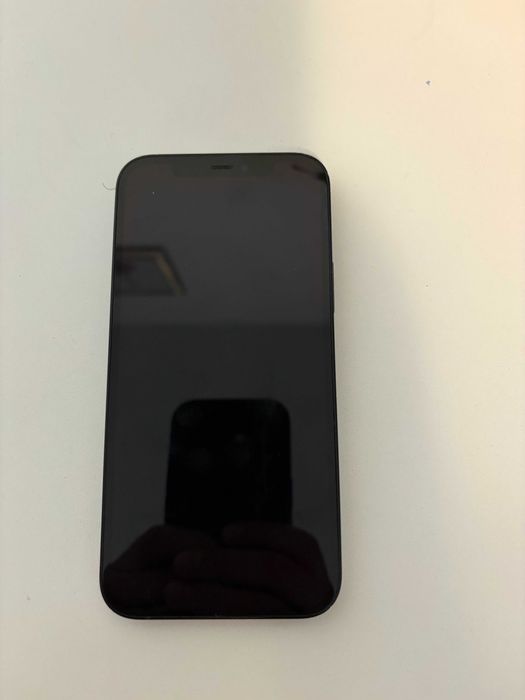 Vand iPhone 12, 128GB, negru