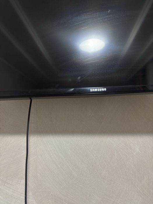 Продам телевизор самсунг в отличном состоянии