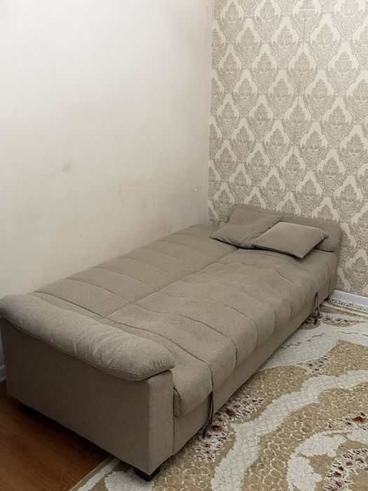 Диван раскладной срочно
