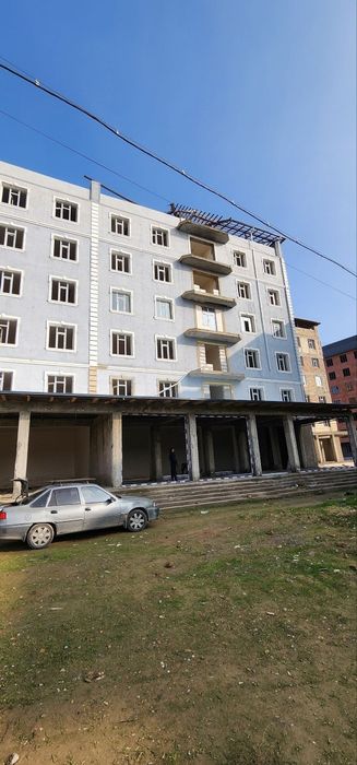 Жиззах маркази стадион кўчада 4хонали 119м2 квартира сотаман ёки мошин