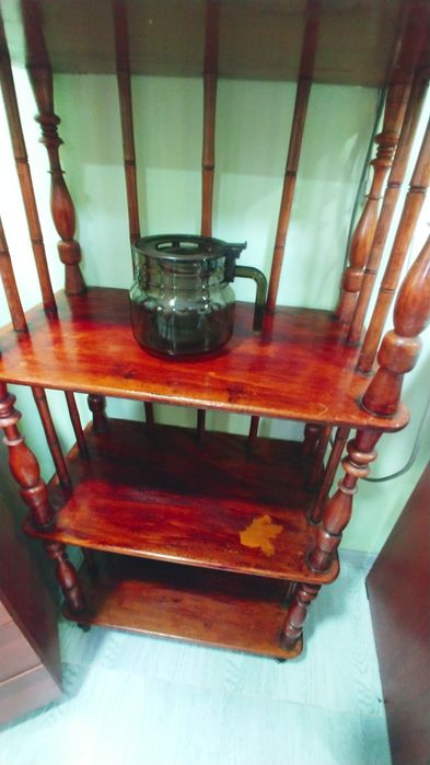 Этажерка  деревянная старинная вся целая крепкая всего 3 штуки