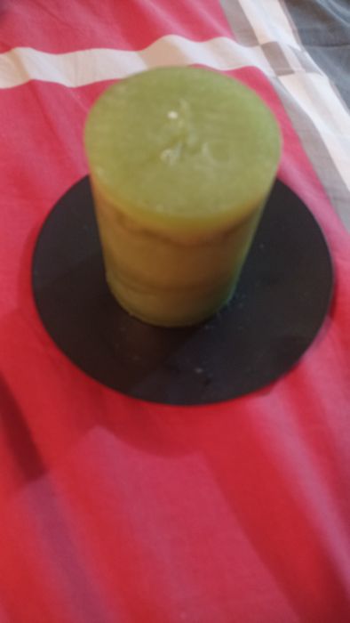 Aranjament floral și lumânări