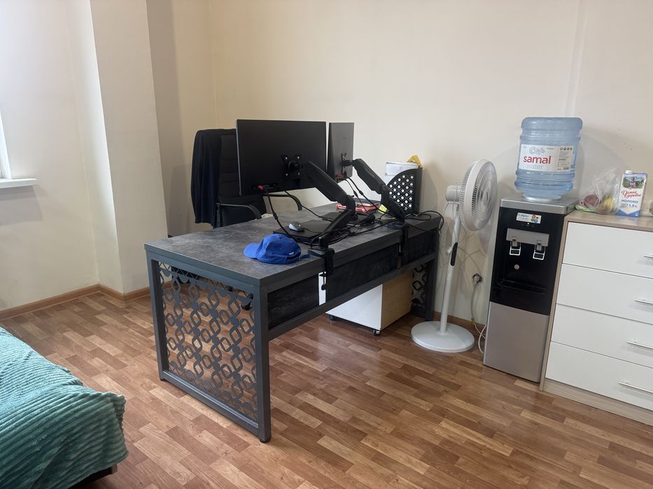 Продам письменный стол