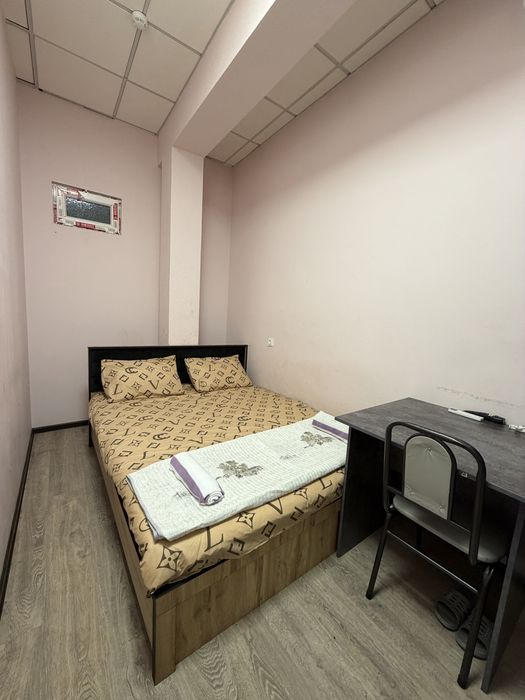 BEZZAKS Hotel Hostel Mexmonxona
