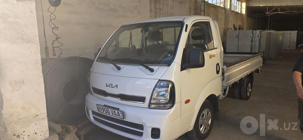 KIA BONGO сотилади