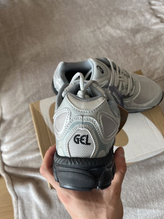 Asics Gel-Nyc marimea 42