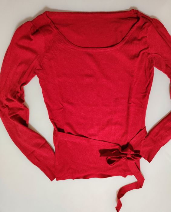 Дамски маркови пуловери