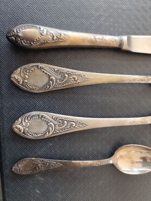 Руски прибори за хранене 24 части зид