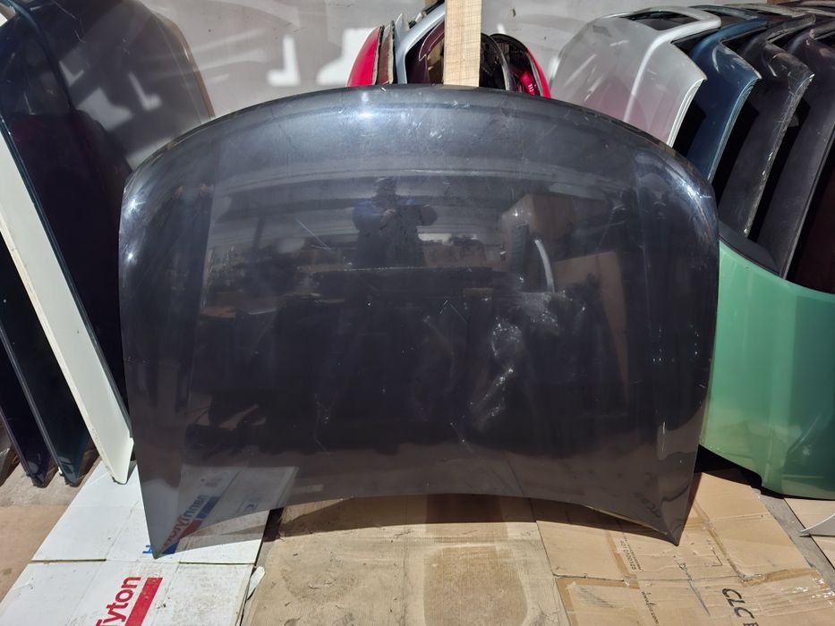 Капот на Пассат Б5