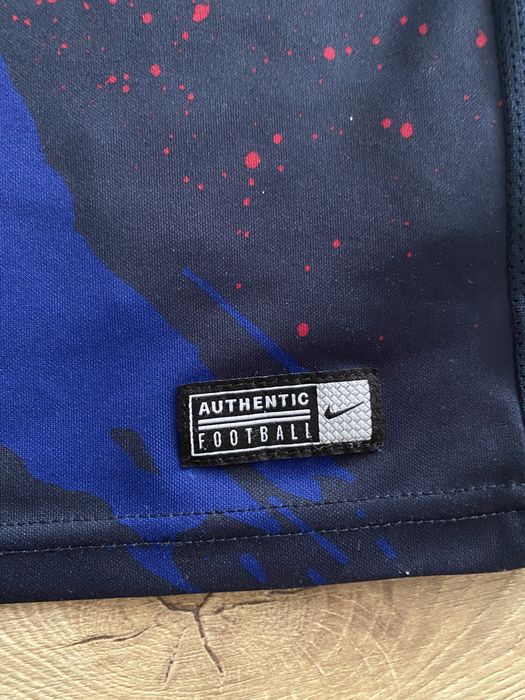 Tricou original Barcelona si Nike Tiempo