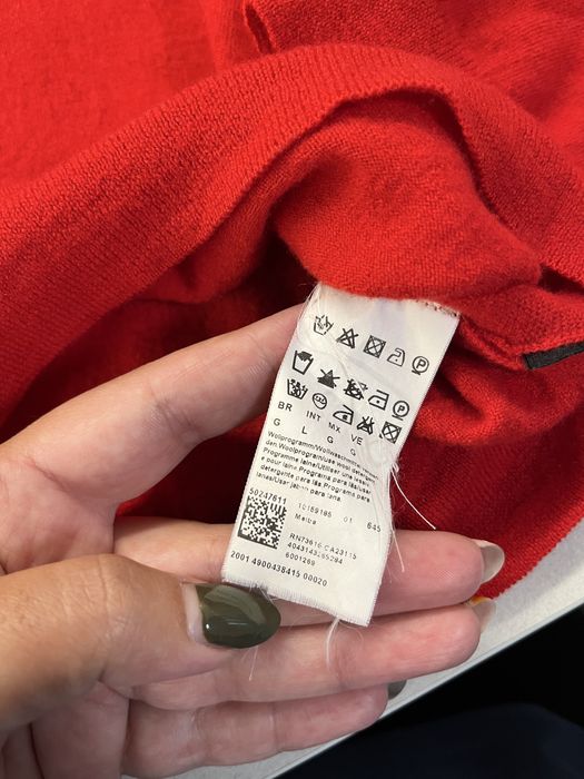 Hugo Boss пуловер за момче 140размер-10год