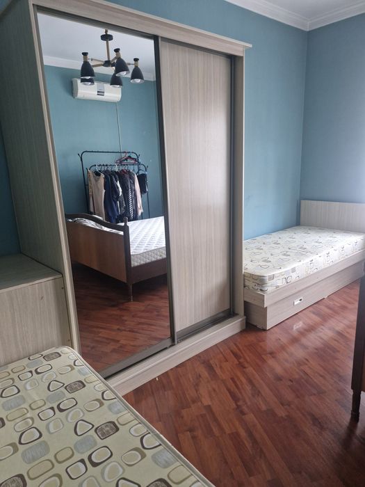 Спальный встроенный гарнитур