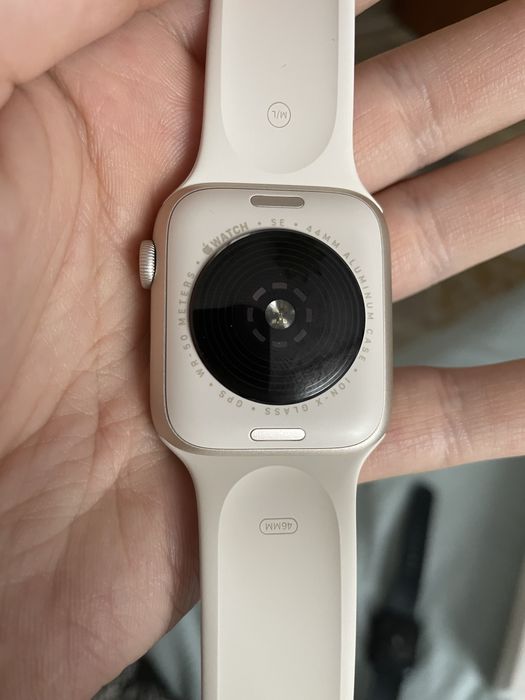 Продам Apple watch se gen 2.44mm