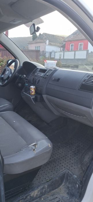 Vand sau schimb  Vw t5 8+1 motor 2.5 136 cp an 2008