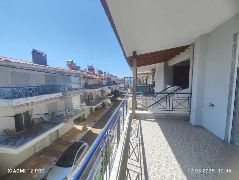 Просторен апартамент с гараж