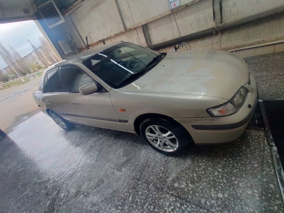 Продам машина мазда 626