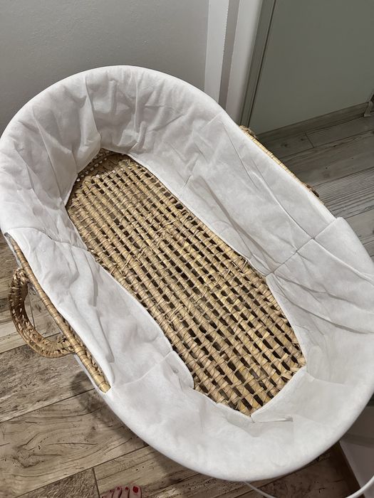 Cos bebe tip Moses, patut bebe tip cosulet