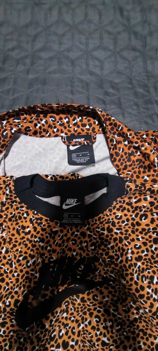 Ветровка и тениска на Nike лимитирана серия, размер М