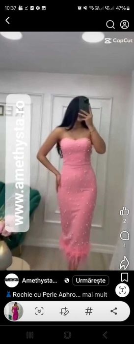 Rochie roz cu perle si pene