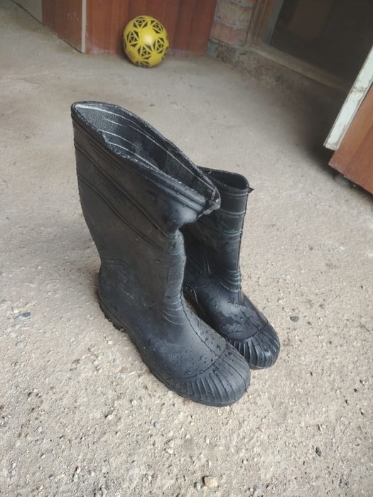 Резиновые сапоги