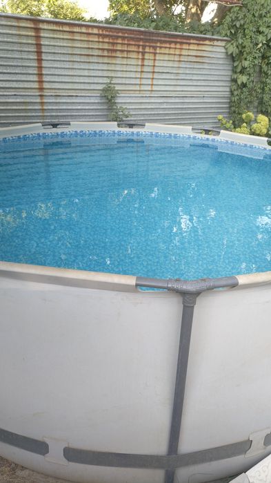 Продам бассейн каркасный