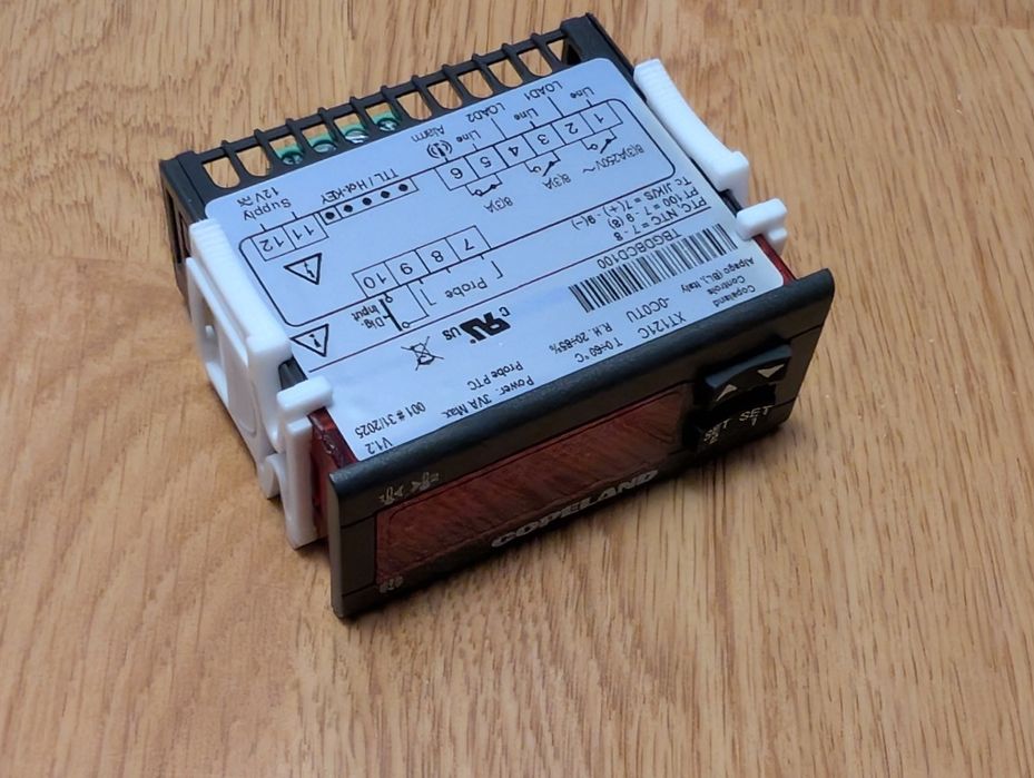 Termostat instalatii frigorifice (Dixell)