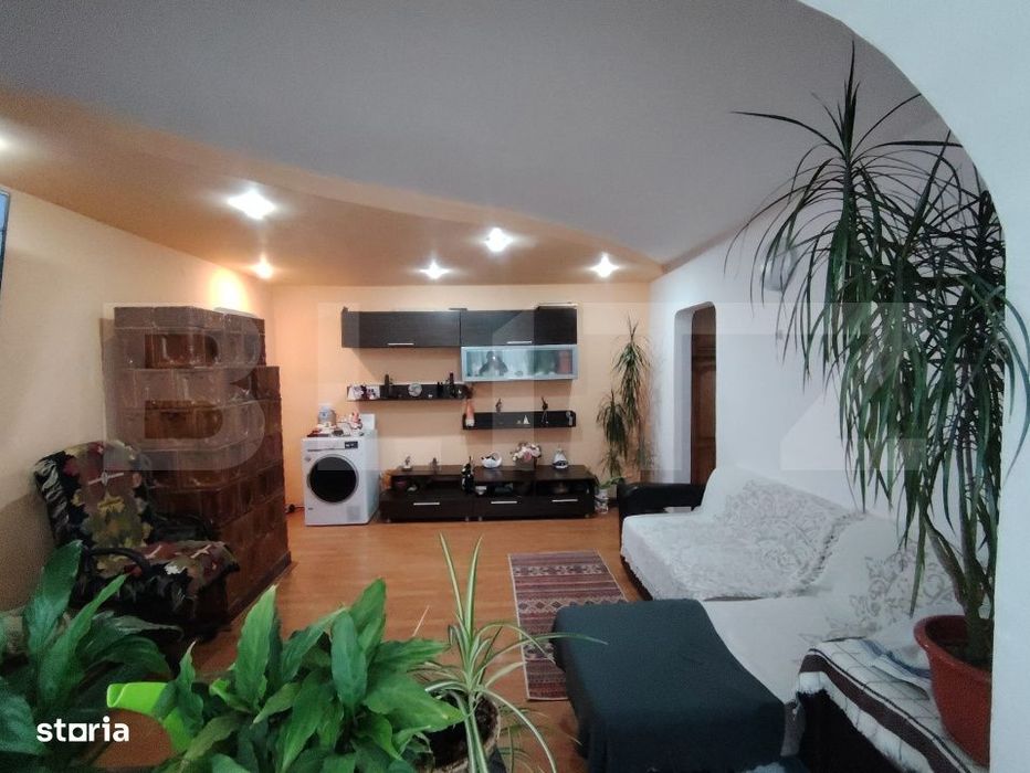 Apartament de vanzare, cu 3 camere, semidecomandat - in Vatra Dornei — fotografia 3
