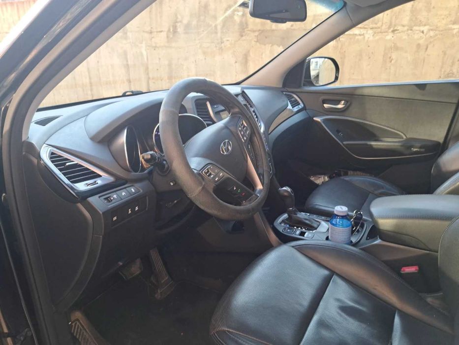 Hyundai Grand Santa Fe
