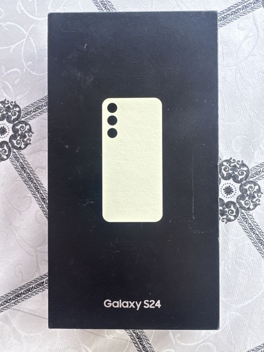 S24,256,8gb ram!