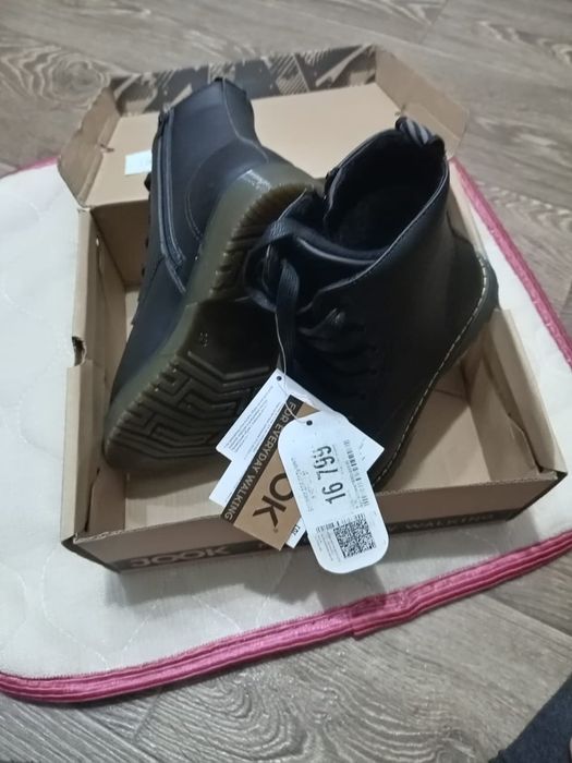 Ботинка новый осенный.