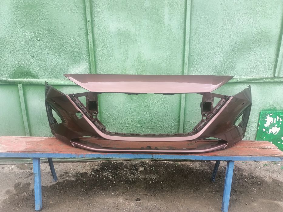 Продам бампер Hyundai Accent