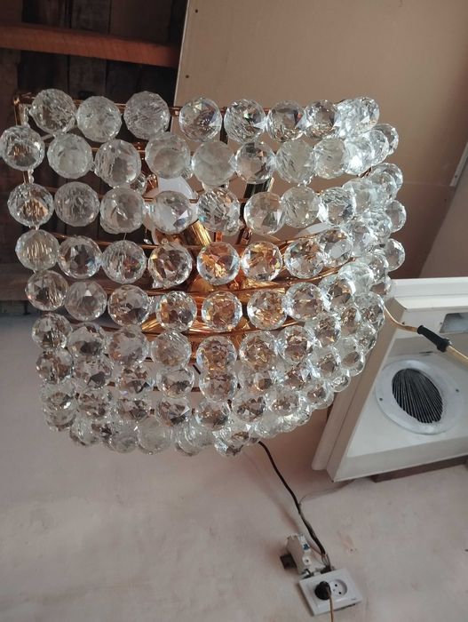 Продается люстра