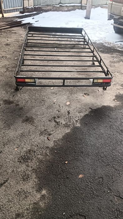 Продам багажник на делику