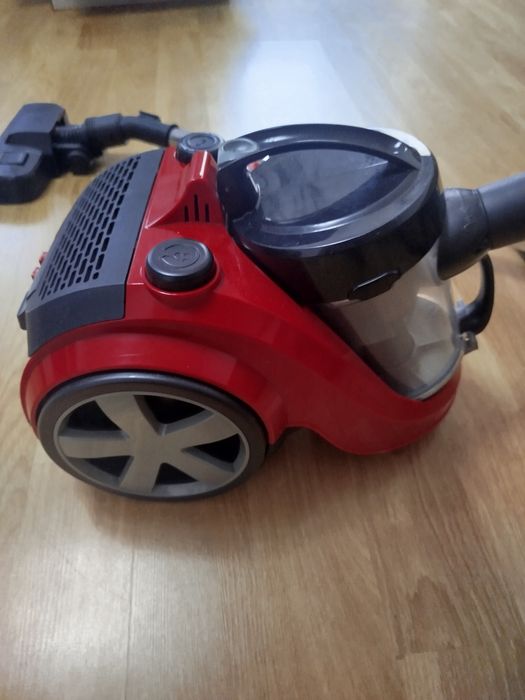 Aspirator fără sac Star-Light, 700W, Cyclonic, Filtru HEPA