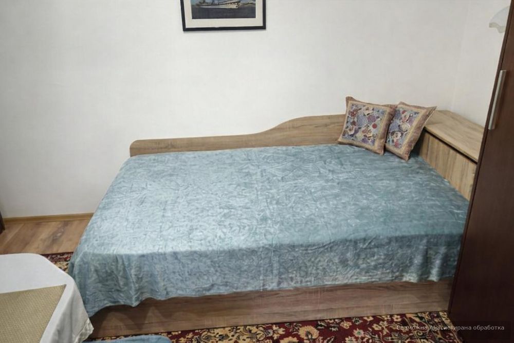 Дава се под наем Къща в Варна, Колхозен пазар - 50 кв.м за 378.93 € - Снимка #1