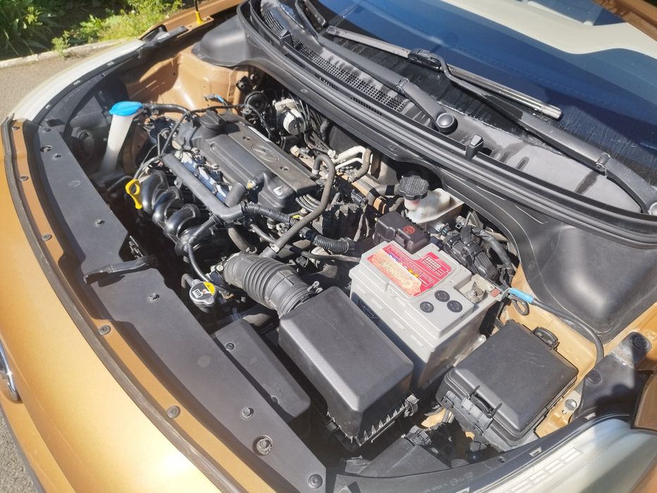 Hyundai i20.an 2015 - 158000 km  , avariat .