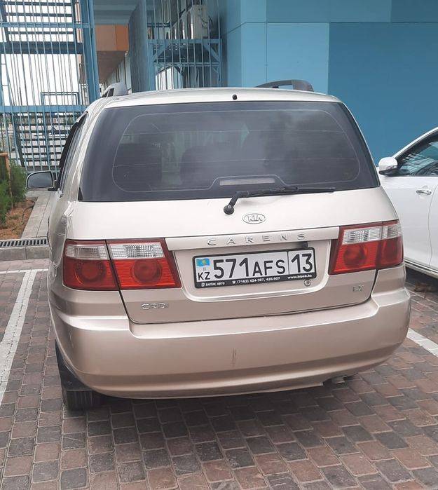 KIA CARENS автомат