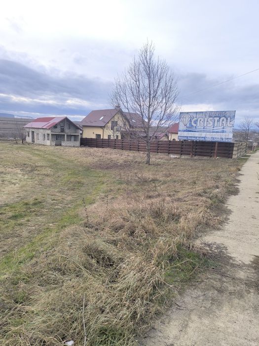 Teren cu construcție și fără