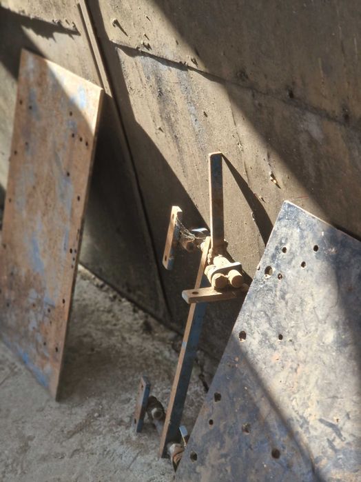 Blaturi abric si sitem ridicare