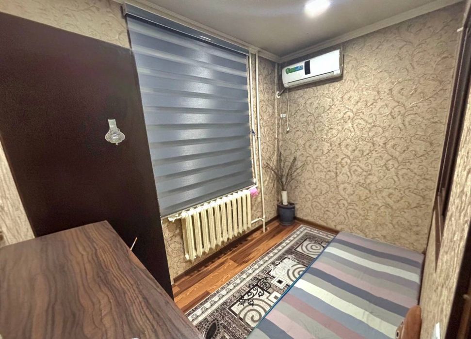 1в2/3/4 36м2 возле метро Буюк Ипак Йули продам срочно