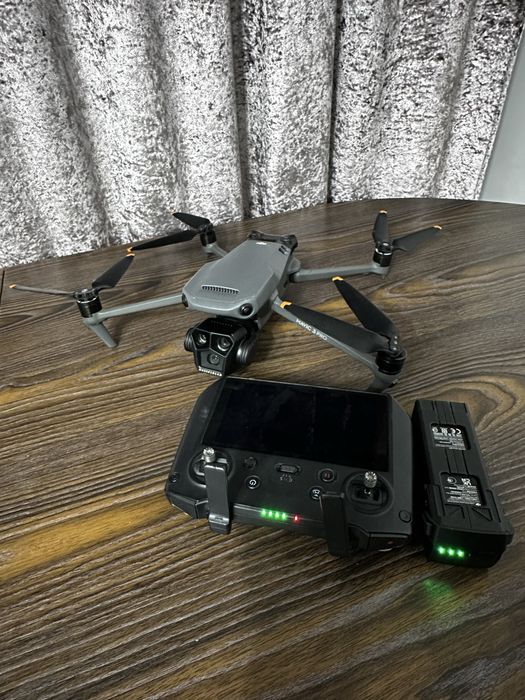 Дрон Mavic 3 pro