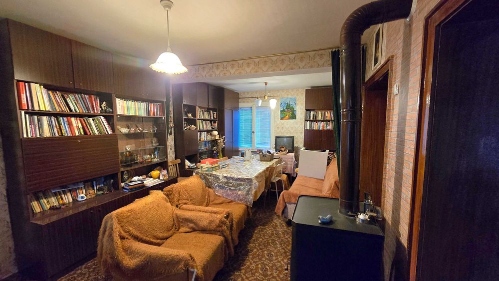 Продава се Къща в Брезник - 220 кв.м за 348 €/кв.м - Снимка #8