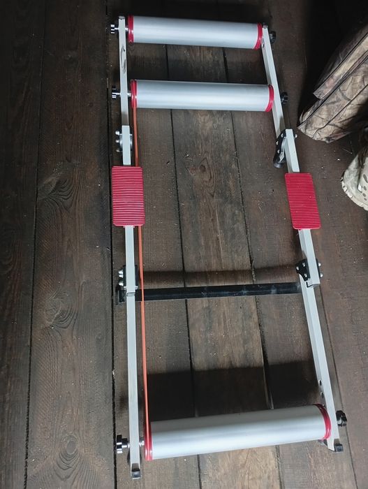 Велостпнок роллернвй