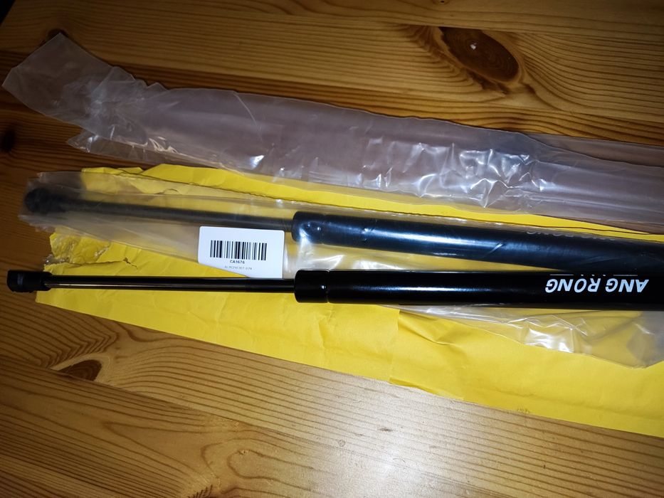 Нови амортисьори за преден капак за BMW 3 Series